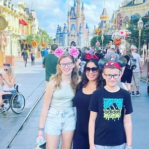 Meet your Posher, Corinne